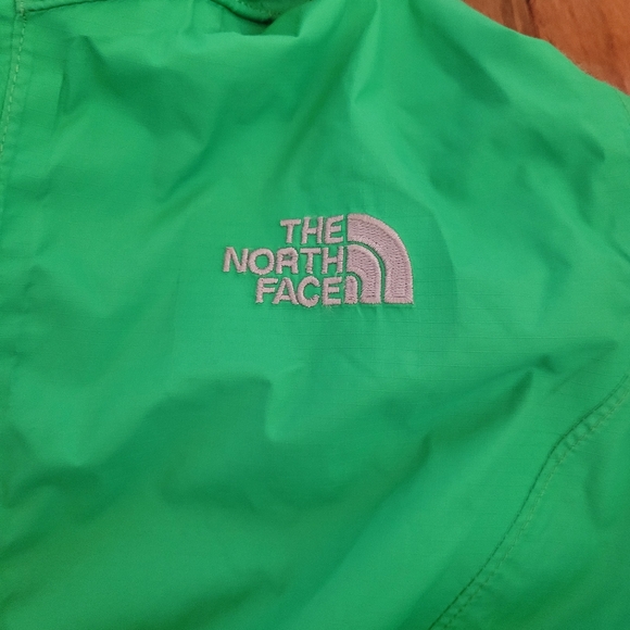 North Face Althetic Lightweight Women's Windbreaker Rain Jacket Green size S - Picture 9 of 11
